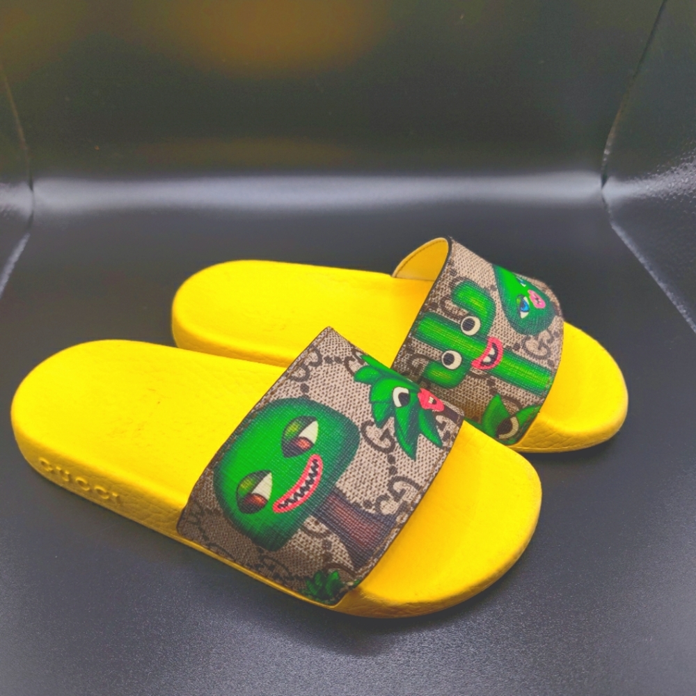Gucci toddler slides
